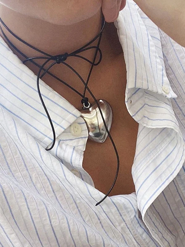 Adjustable Chunky Heart Charm Necklace - Image 7