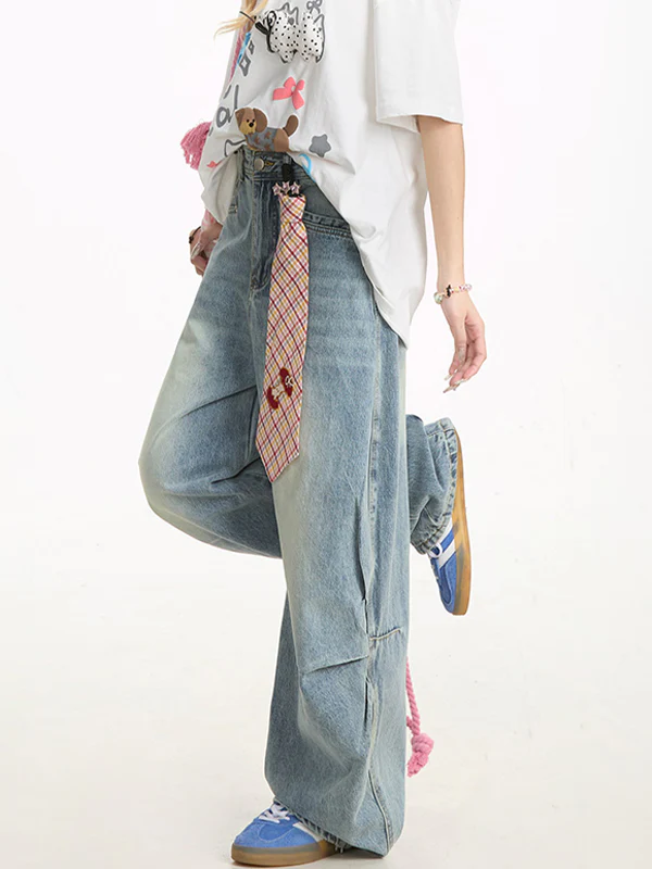 Aged Pleated Loose Boyfriend Jeans - Image 3