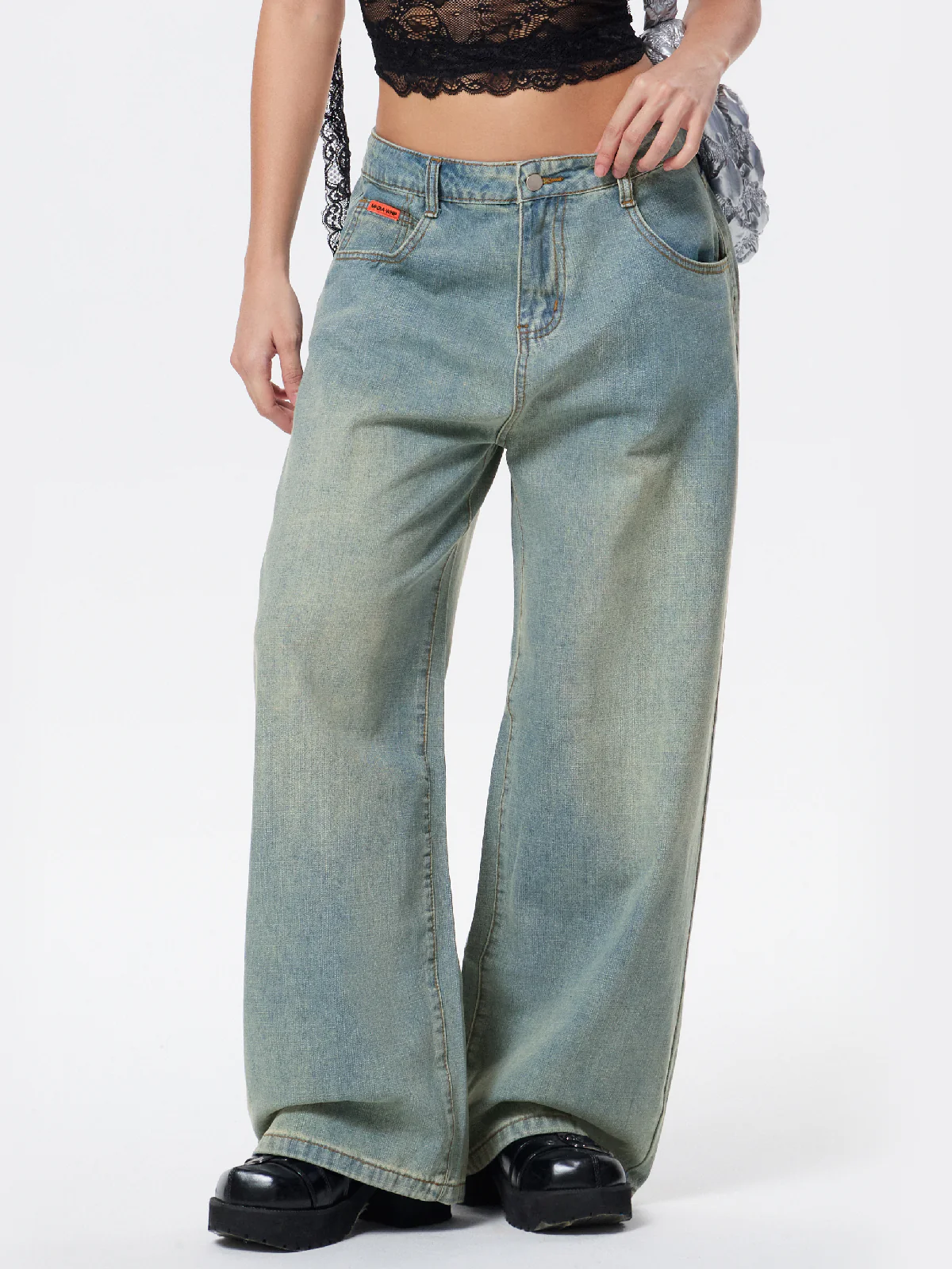 Retro Low-Rise Washed Boyfriend Jeans - Image 14