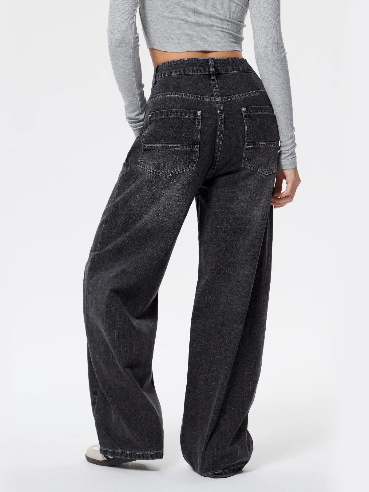 Retro Low-Rise Washed Boyfriend Jeans - Image 3