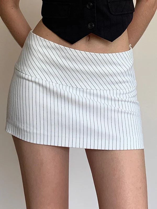 Black White Stripes Mini Skirt - Image 3