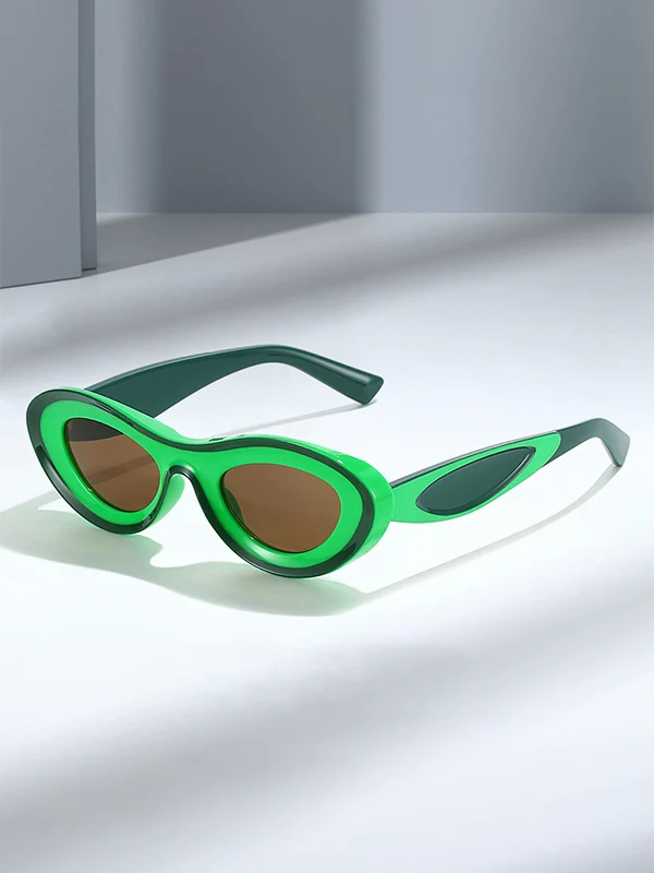 Contrasting Chunky Cat Eye Sunglasses - Image 10
