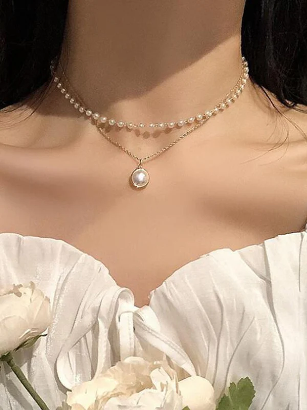 Double Layered Faux Pearl Necklace - Image 2