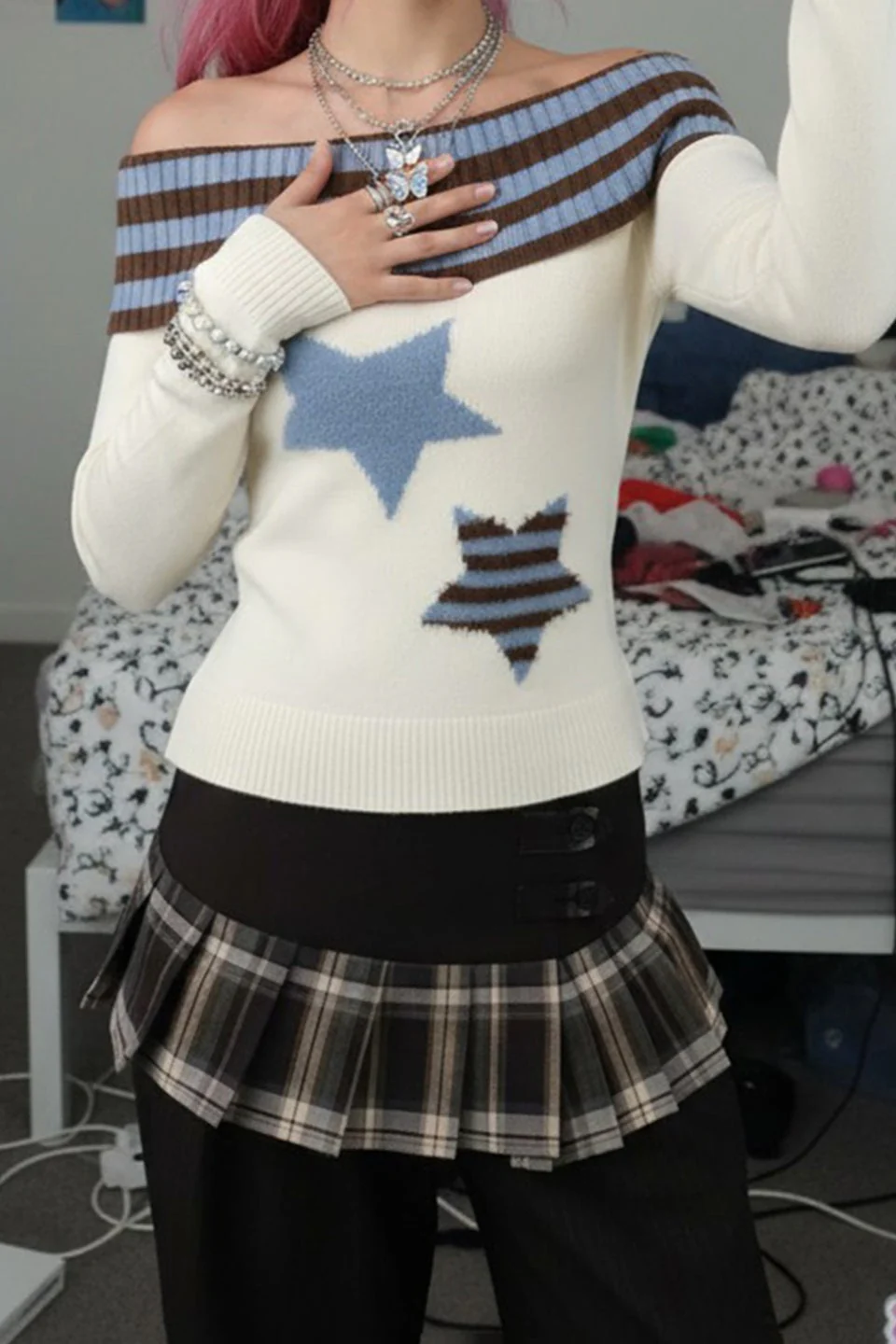 Off Shoulder Color-Block Stripe  Sweaters - Image 4