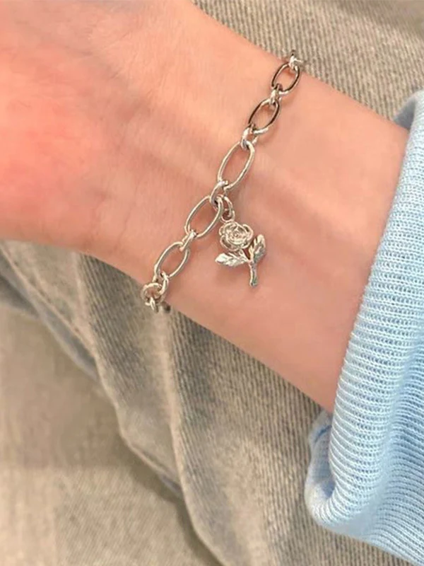 Floral Pendant Link Chain Bracelet