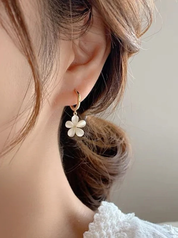Flower Decor Y2K Earring - Image 4