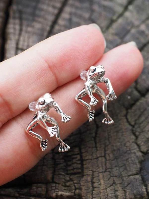 Frog Design Stud Earring - Image 2