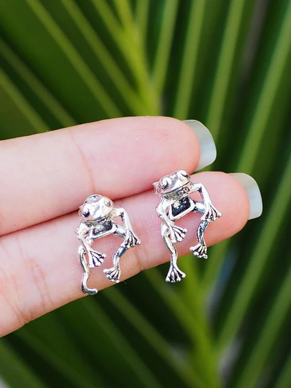 Frog Design Stud Earring - Image 5