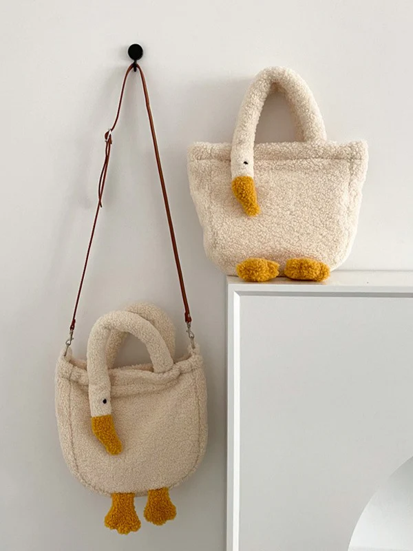 Goose Pattern Fleece Crossbody HandBag - Image 3