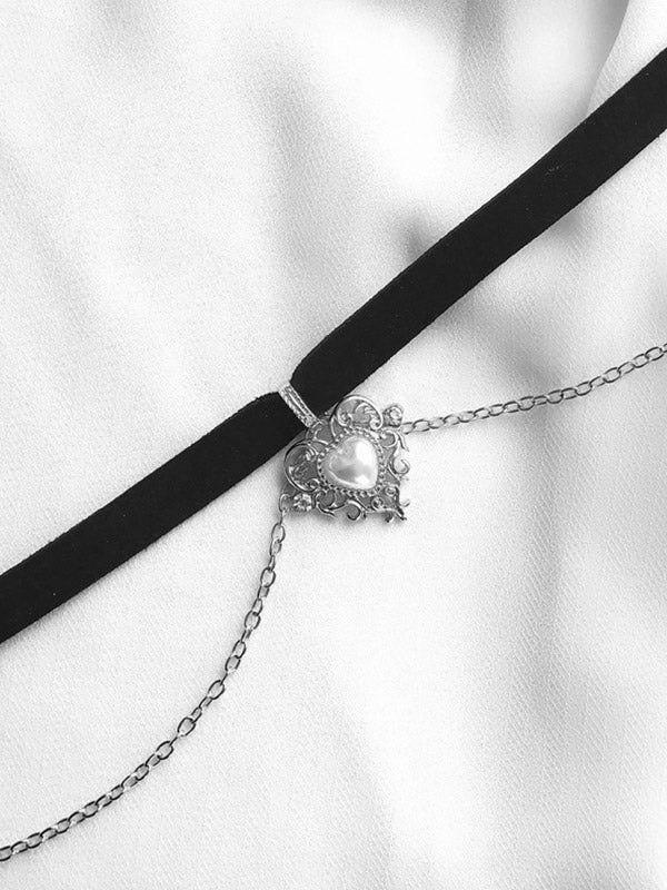 Gothic Heart Chain Velvet Choker Necklace - Image 5