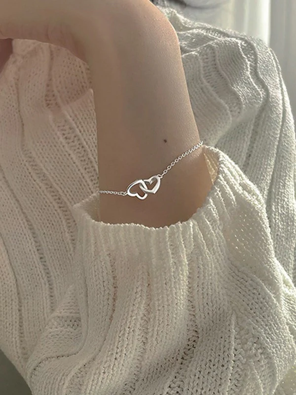 Interlocking Heart Charm Bracelet - Image 4