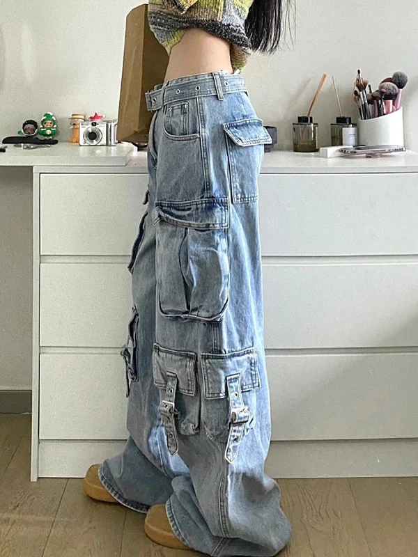 Vintage Multi-Pocket Cargo Jeans - Image 5