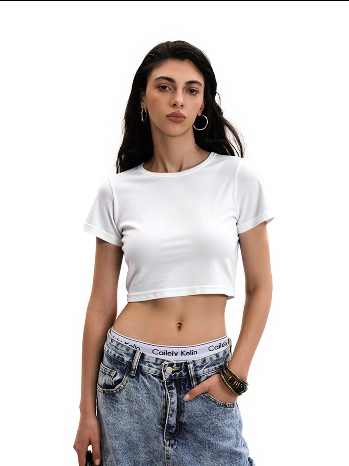 Solid Color Round Neck Short Sleeve Tee - Image 2