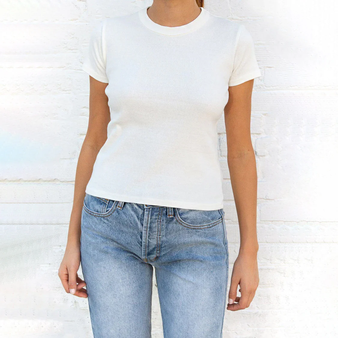 Solid Color Round Neck Short Sleeve Tee - Image 6