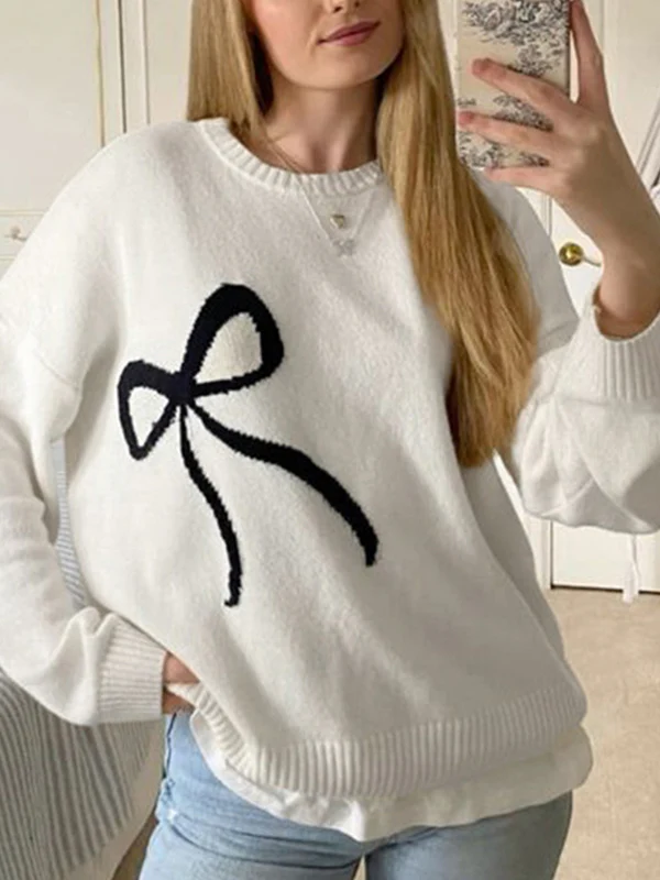 Large Bow Print Pullover Sweater - Image 3
