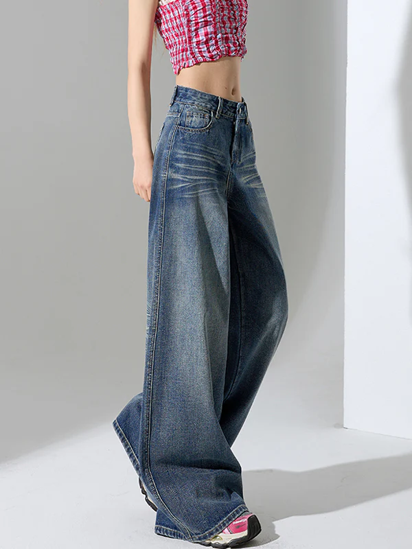Loose-Fitting Boyfriend Jeans - Image 3