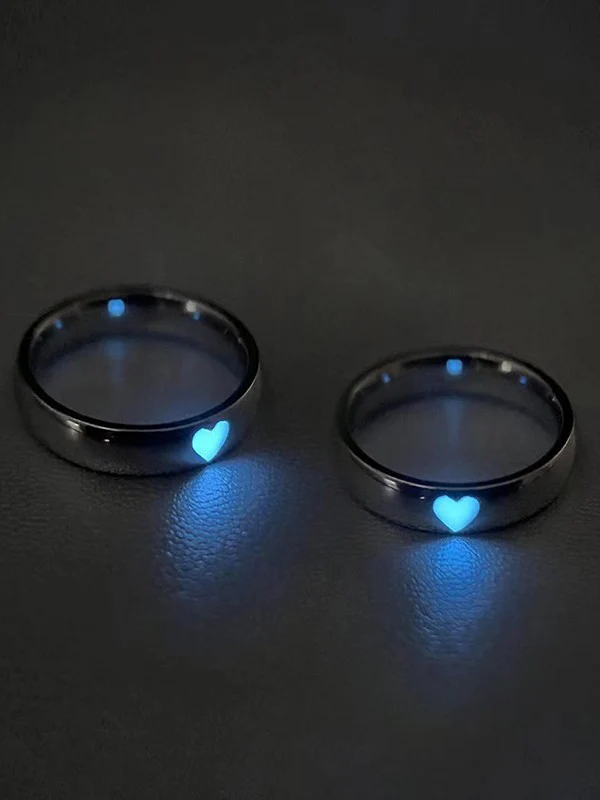 Luminous Heart Pattern Cuff Ring - Image 4