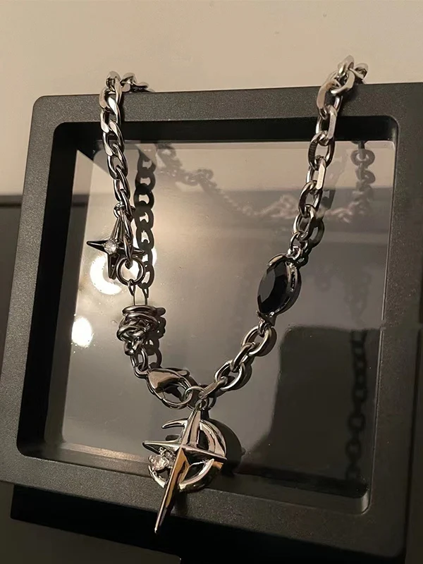 Men's Black Gem Star Pendant Necklace - Image 3