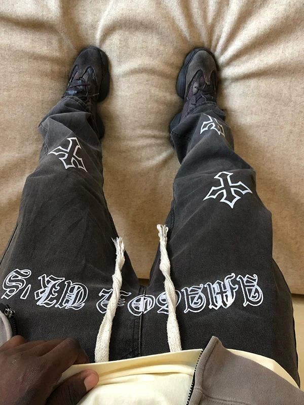 Men's Cross Print Loose Jeans - Image 3
