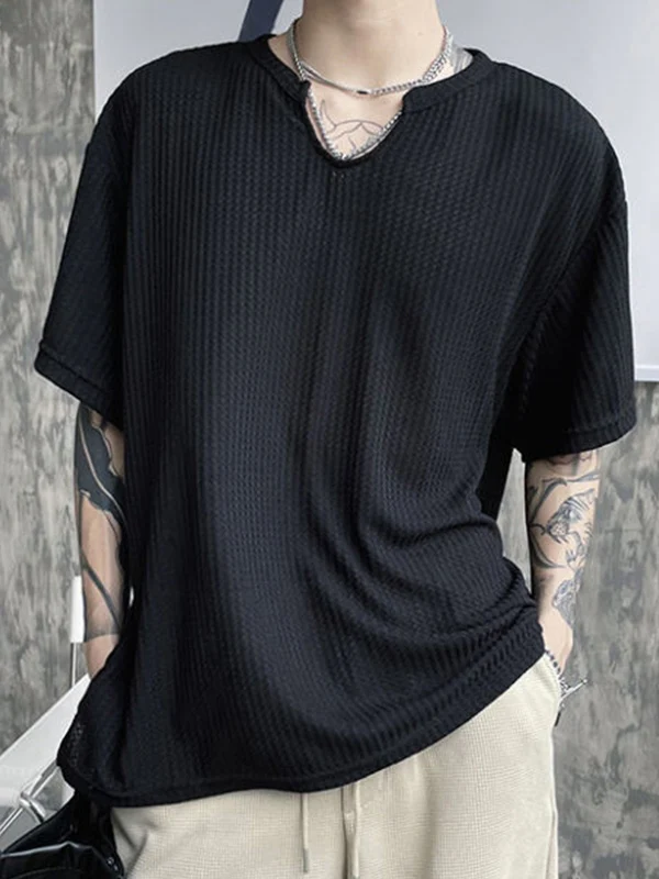 Men's Solid Mesh Notched Neck Short Sleeve Tee - Image 6