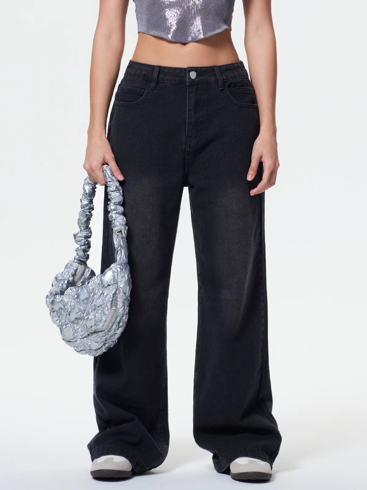 Pocket Design Blue Wash Boyfriend Jeans