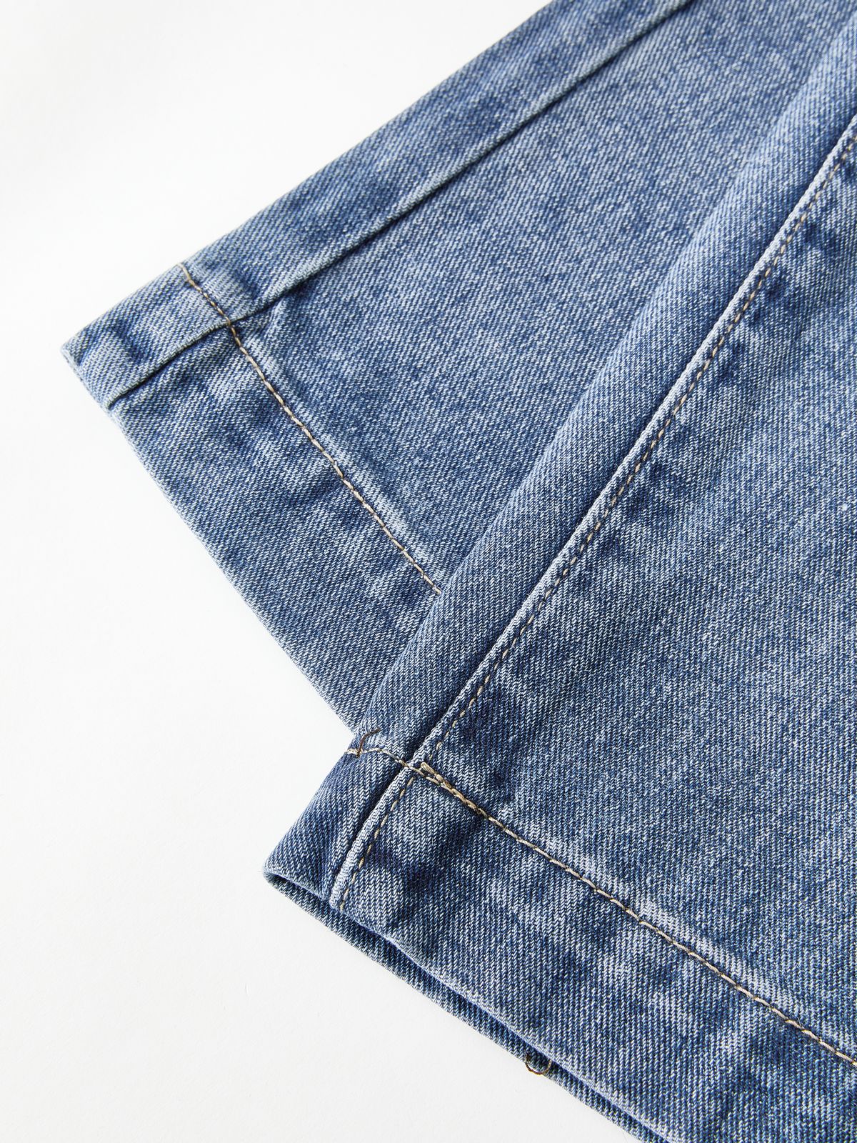 Pocket Design Blue Wash Boyfriend Jeans - Image 22