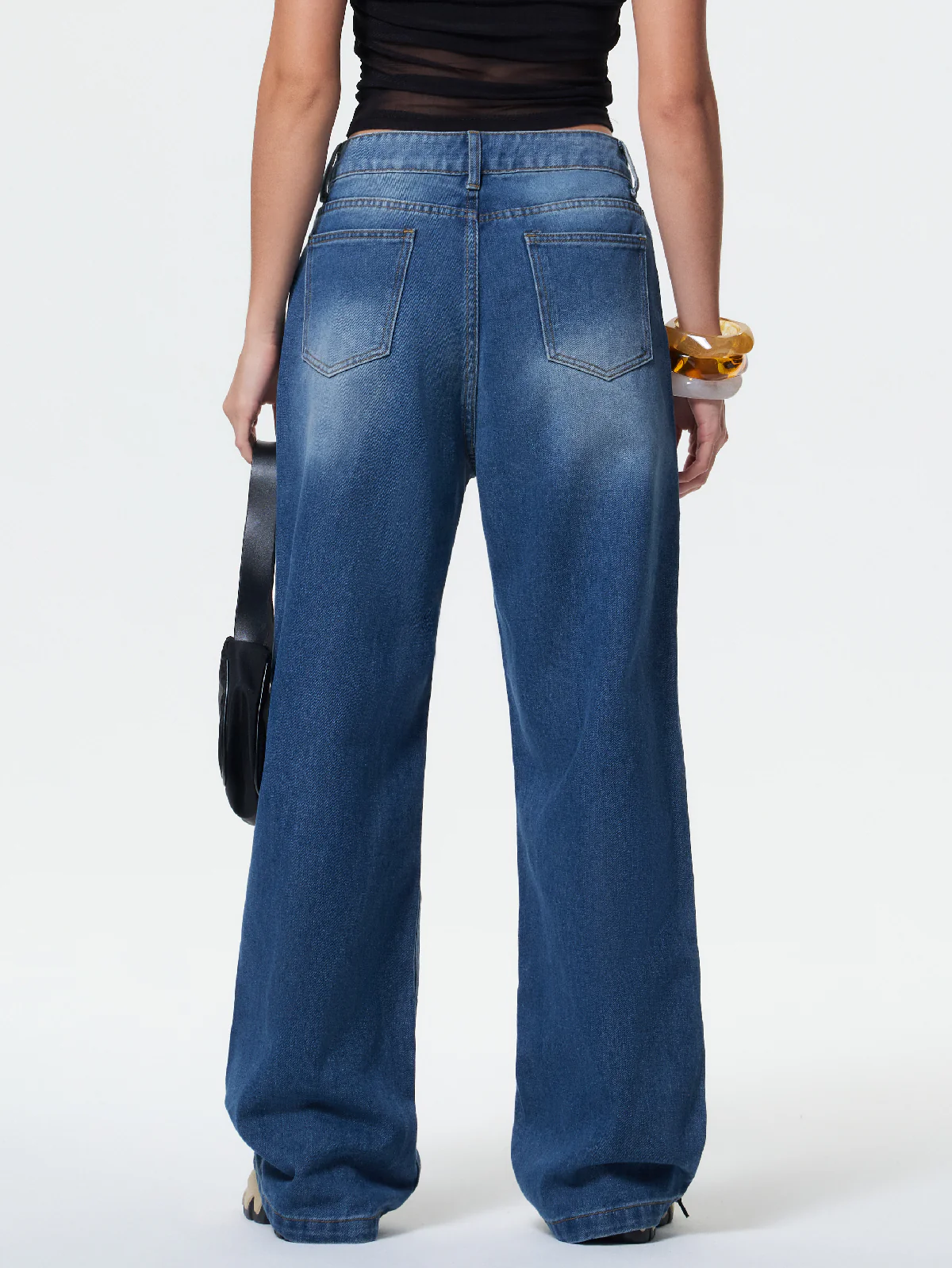 Pocket Design Blue Wash Boyfriend Jeans - Image 8