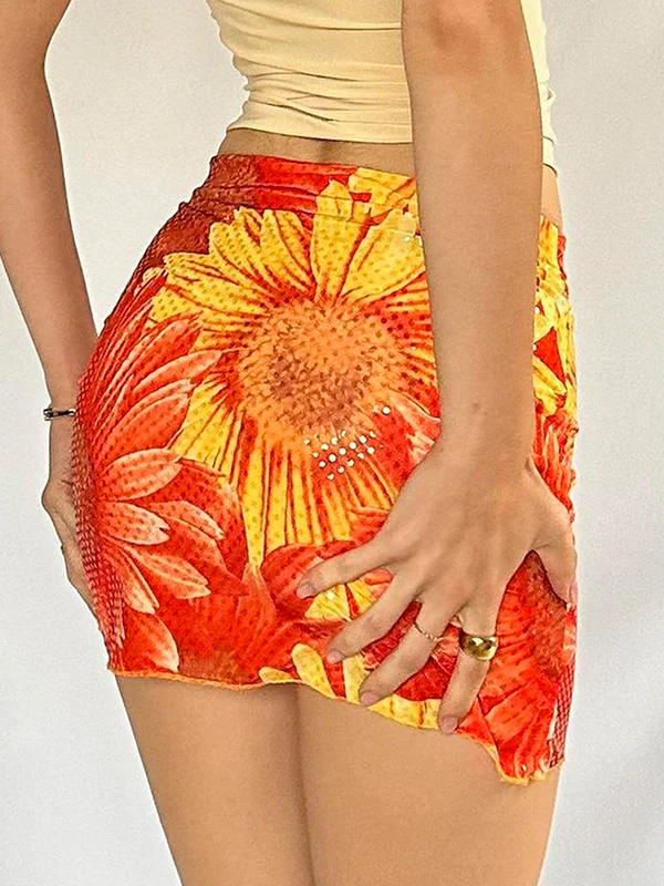 Resort Style Floral Print Mini Skirt - Image 4