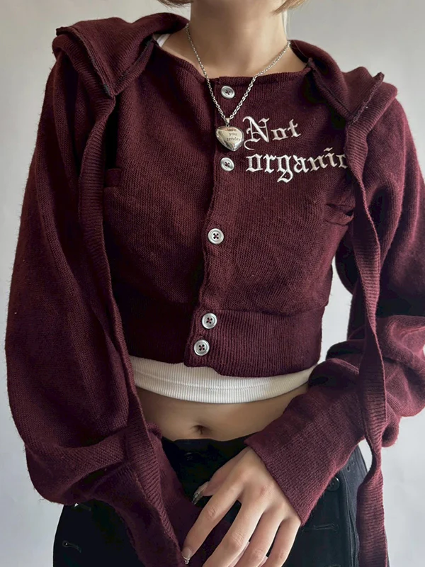 Retro-Inspired Knitwear Jacket - Image 10