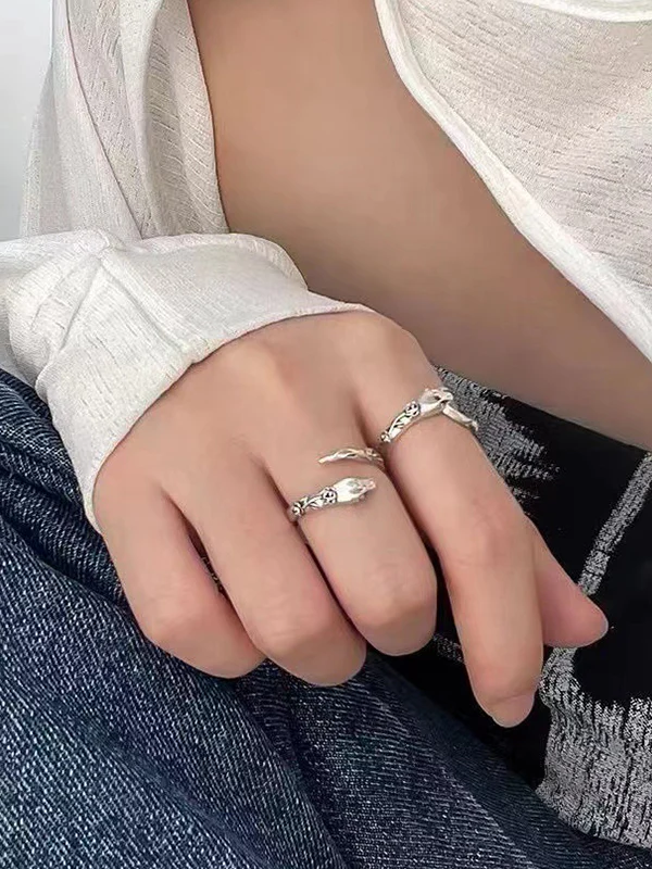 Retro Snake Shaped Rose Open Ring - Image 4