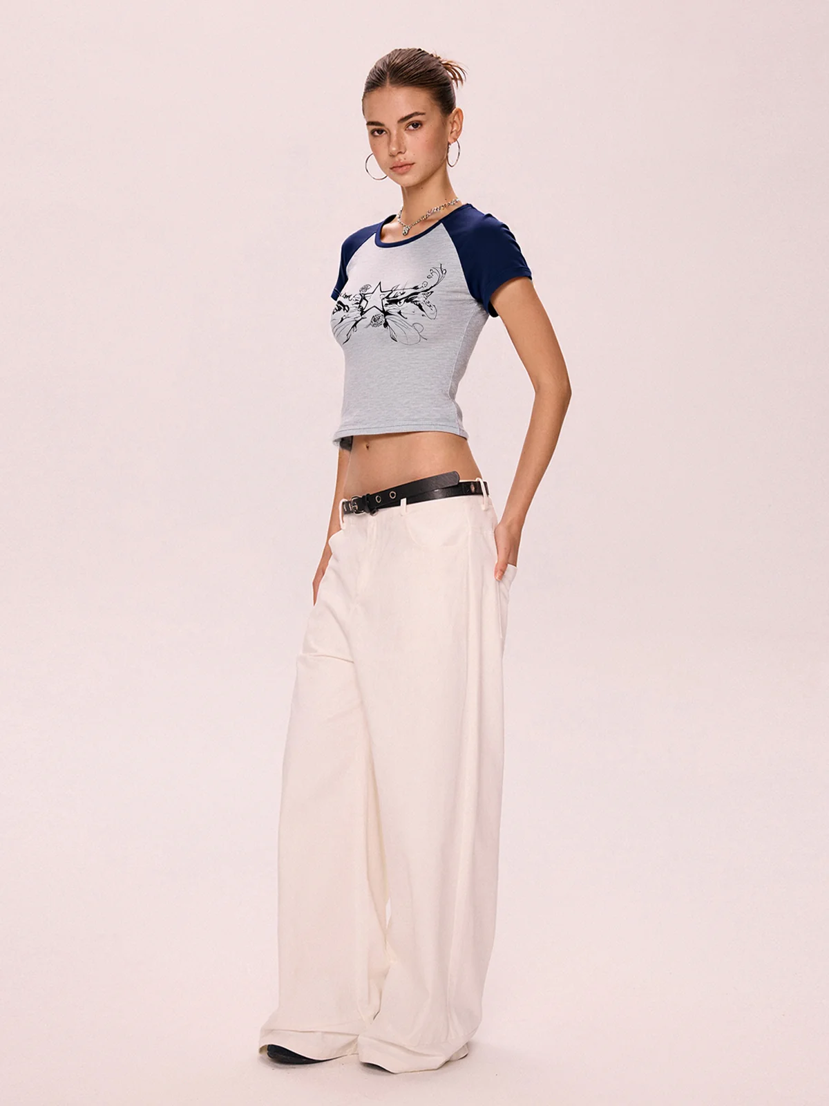 Retro Star Raglan Sleeve Cropped Top - Image 4