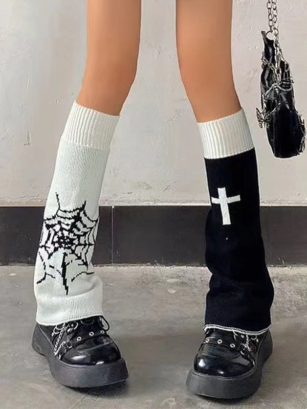 Reversible Cross Spider Web Print Leg Warmer - Image 4