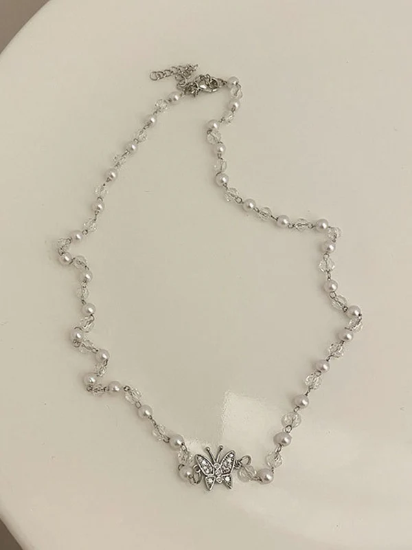 Rhinestone Butterfly Faux Pearl Necklace - Image 3
