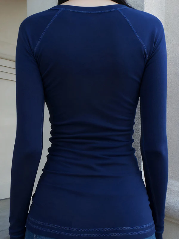 Solid-Color Basic V-Neck Long Sleeve - Image 7