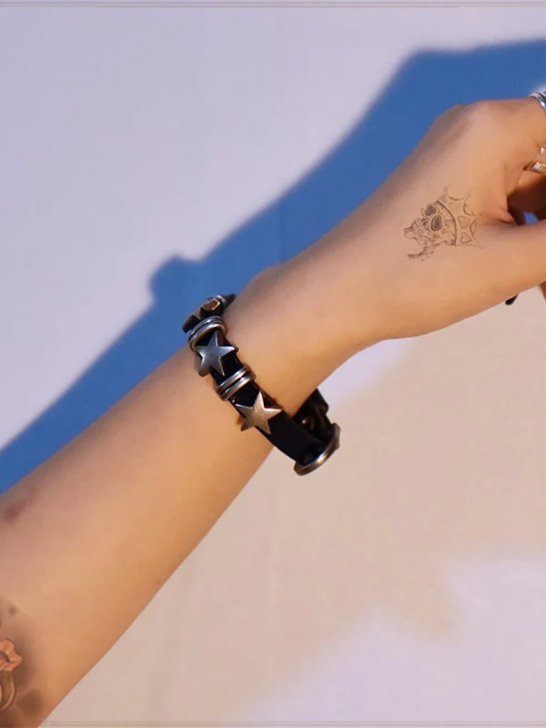 Star Embellished Buckled Pu Leather Bracelet - Image 3