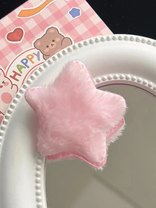 Star Pattern Fuzzy Hair Clip - Image 4