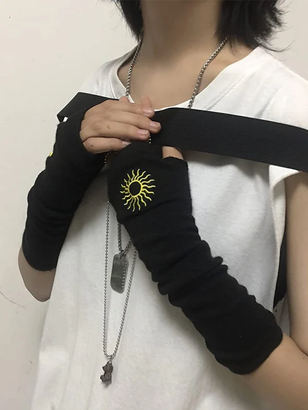 Sun Jacquard Black Arm Warmer - Image 3