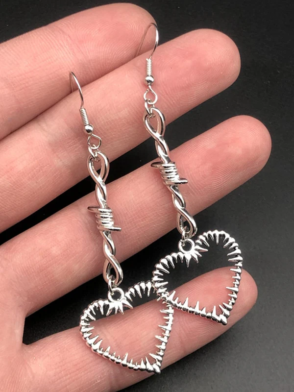 Thorn Heart Cutout Charm Stud Earring - Image 3