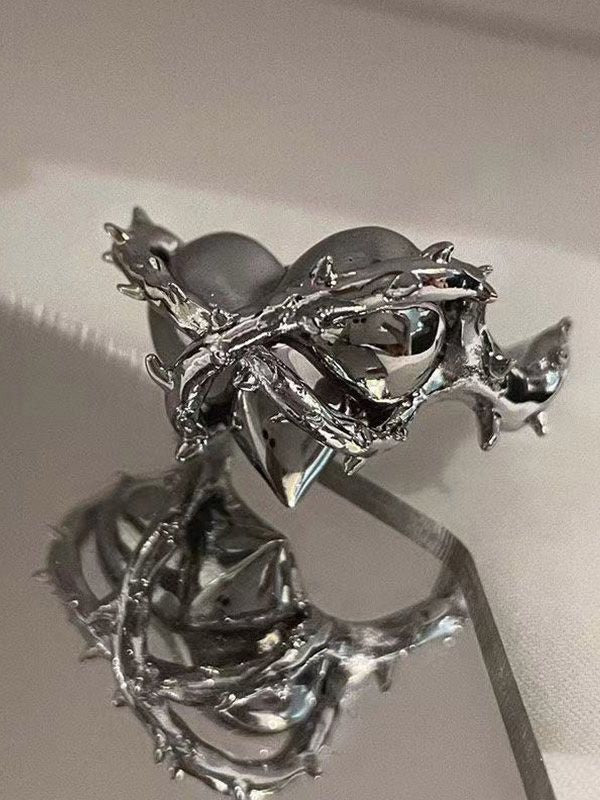 Thorn Heart Decor Cuff Ring - Image 3