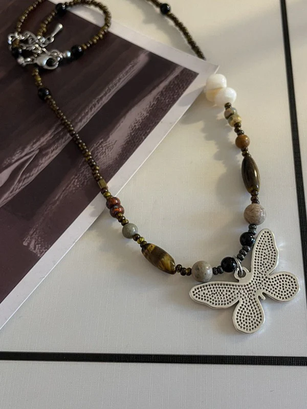Vintage Beads Stone Butterfly Necklace - Image 4