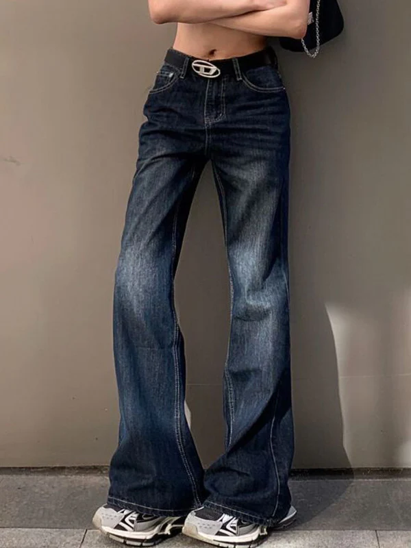 Vintage Flare Jeans - Image 4