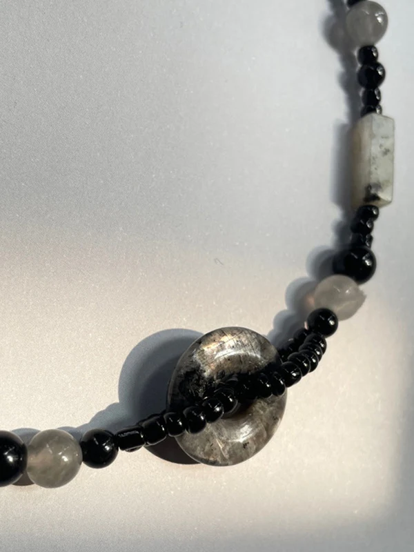 Vintage Irregular Beaded Necklace - Image 3