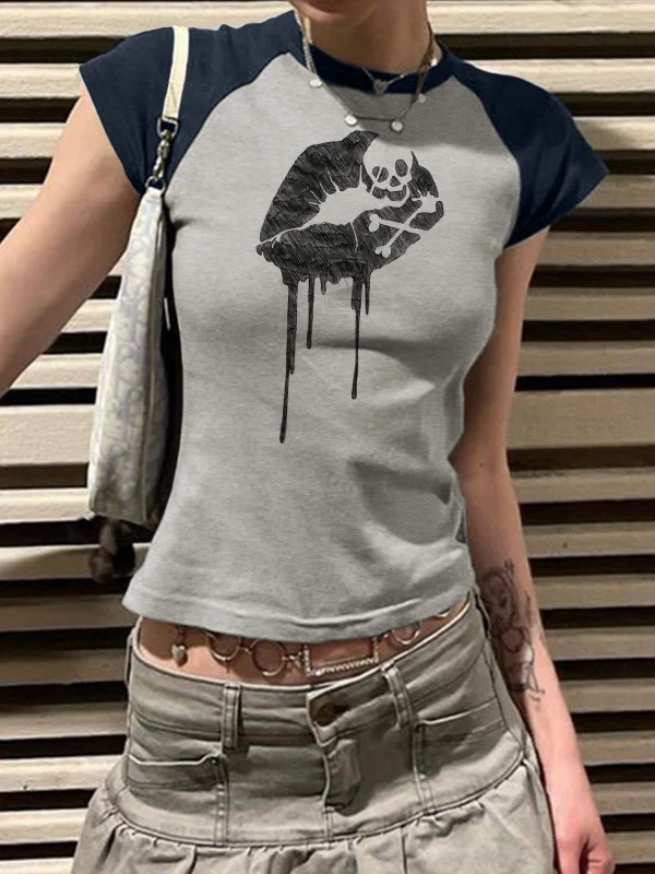 Vintage Lip Print Ragla  Short Sleeve Tee - Image 13