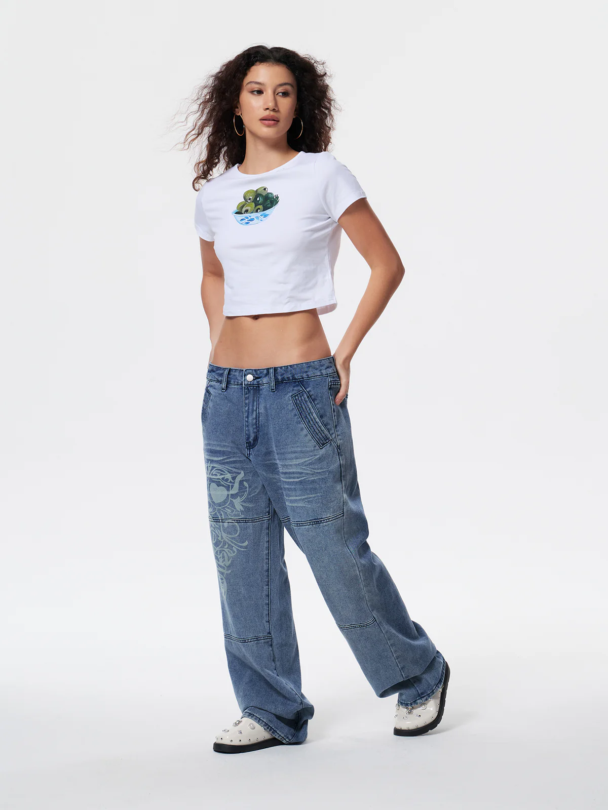 Washed Heart Pattern Cargo Jeans - Image 4