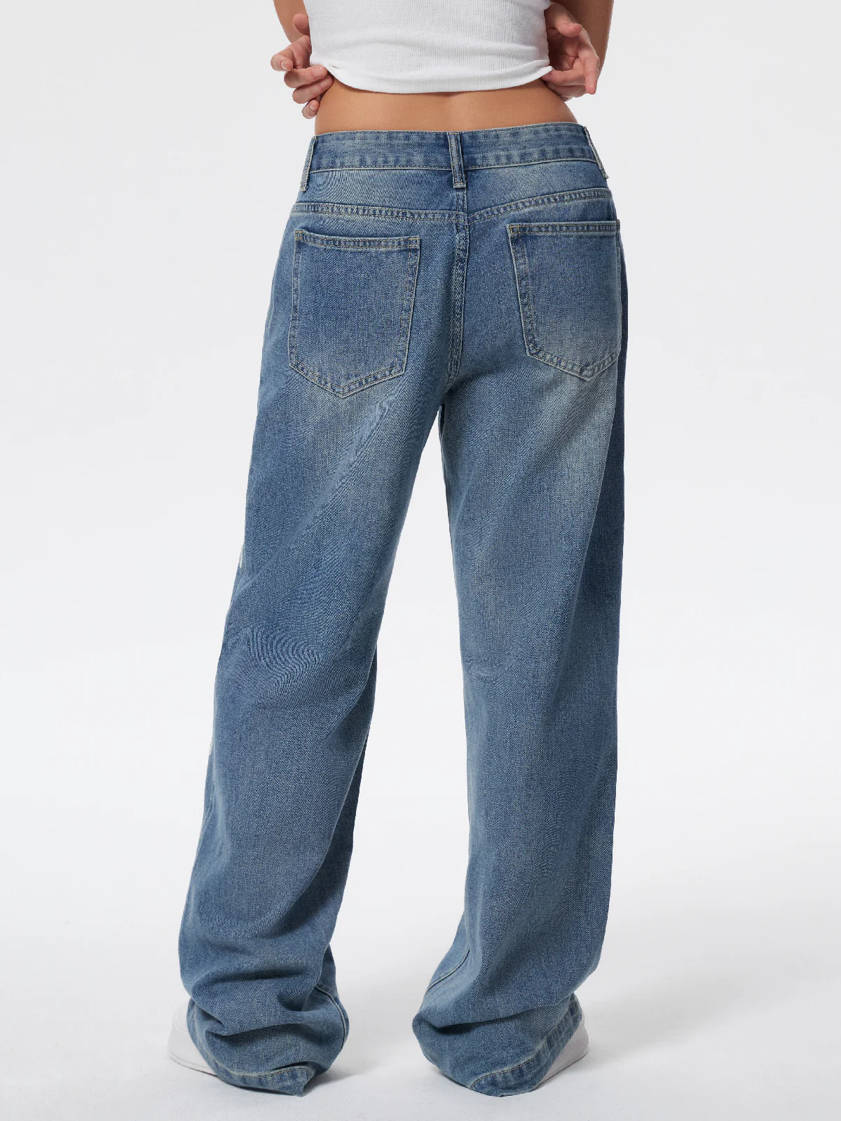 Washed Letter Print High Waist Boyfriend Jeans - Image 5