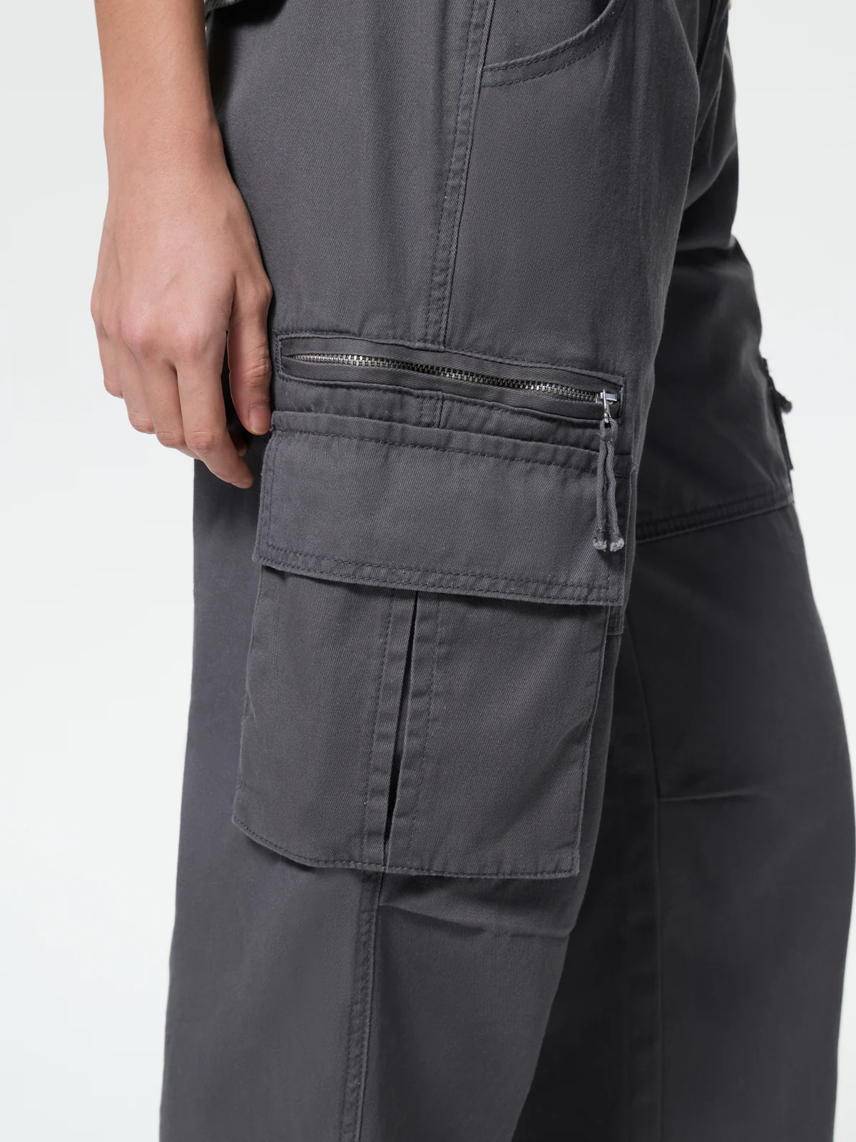 Washed Vintage Baggy Cargo Jeans - Image 8