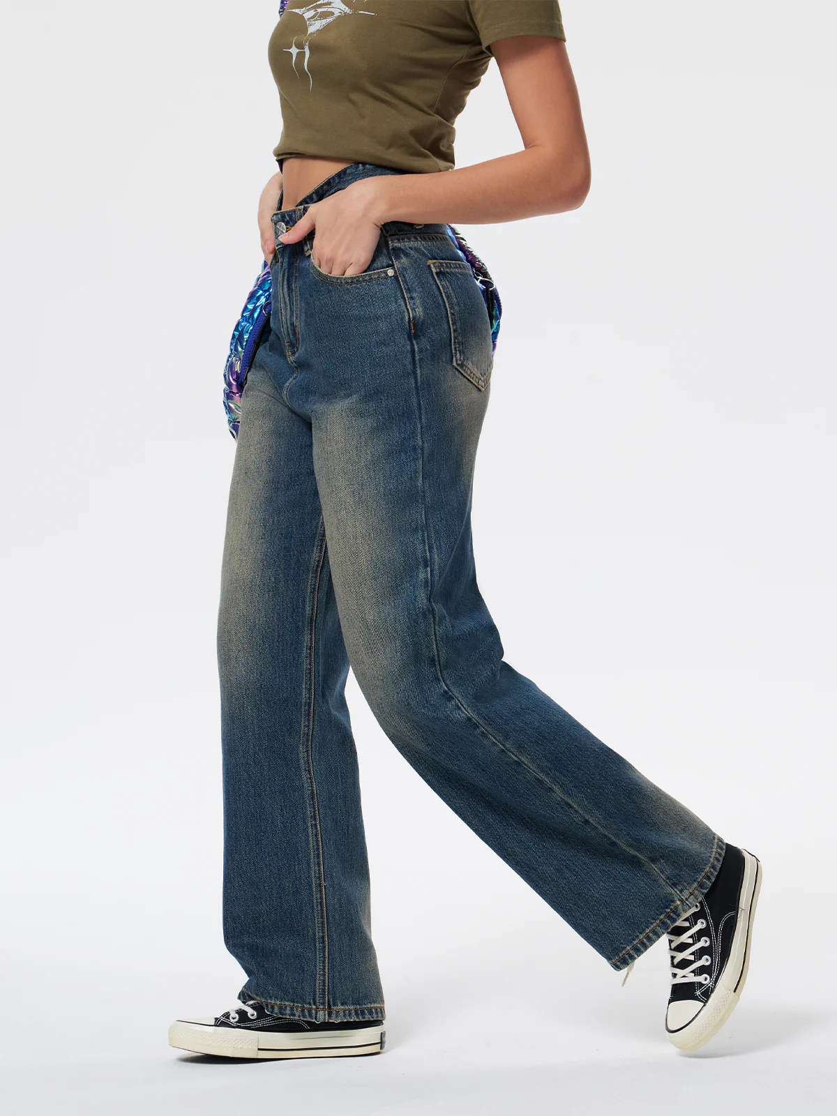 Women's Vintage Pleated Wide Leg Jeans - Image 2