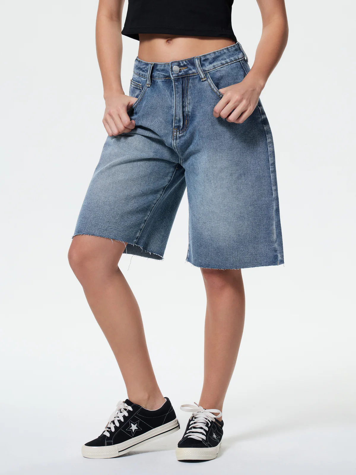 Y2K Vintage Slant Pocket Denim Shorts - Image 3